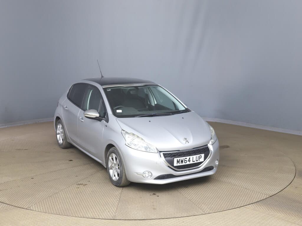 2014 Peugeot 208 1.2 Style 5d