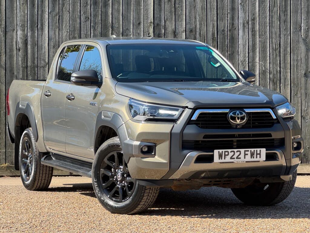 2022 Toyota Hi-Lux 2.8D-4D Invincible X (204hp)(Eu6d) 2755cc auto