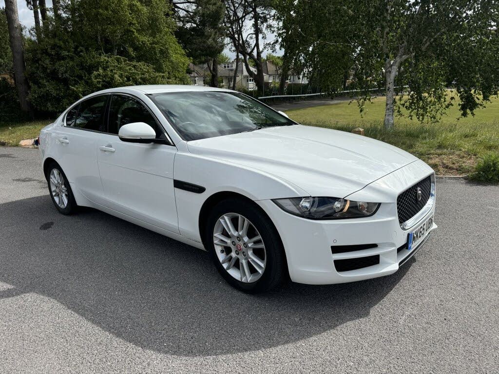 2015 Jaguar XE 2.0 Prestige
