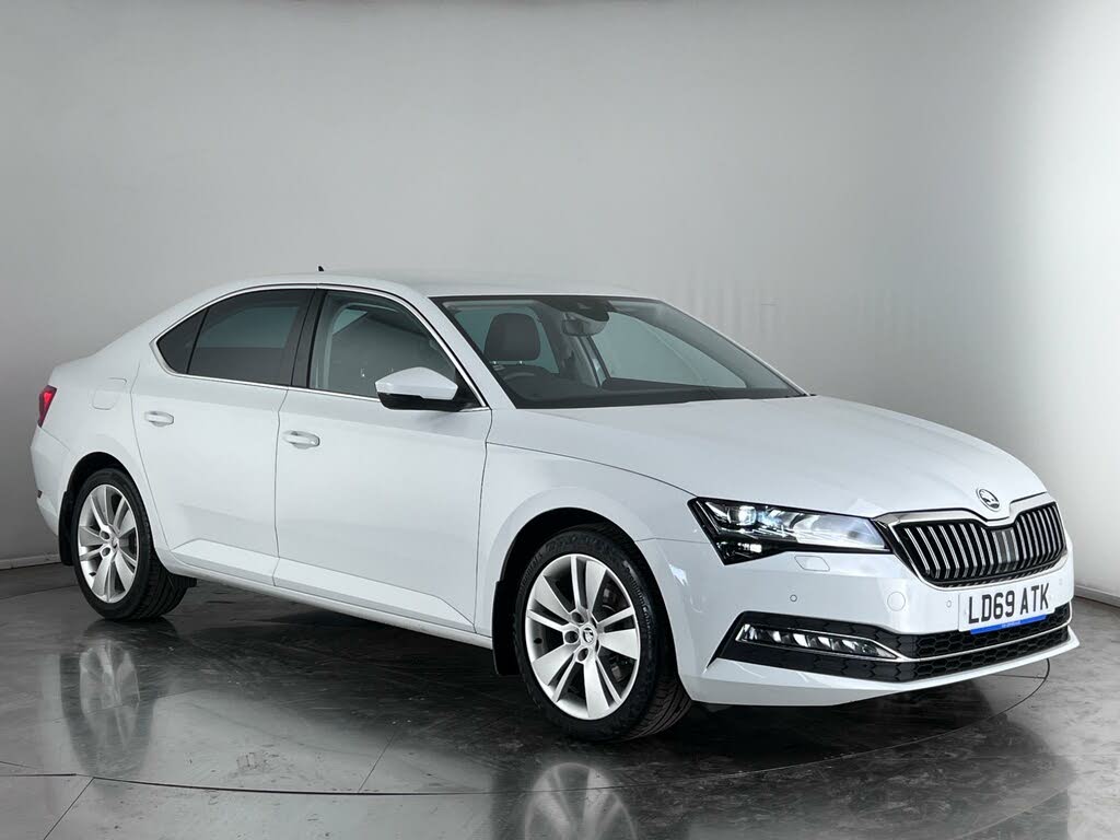 2019 Skoda Superb 2.0 TSI SE L Hatchback