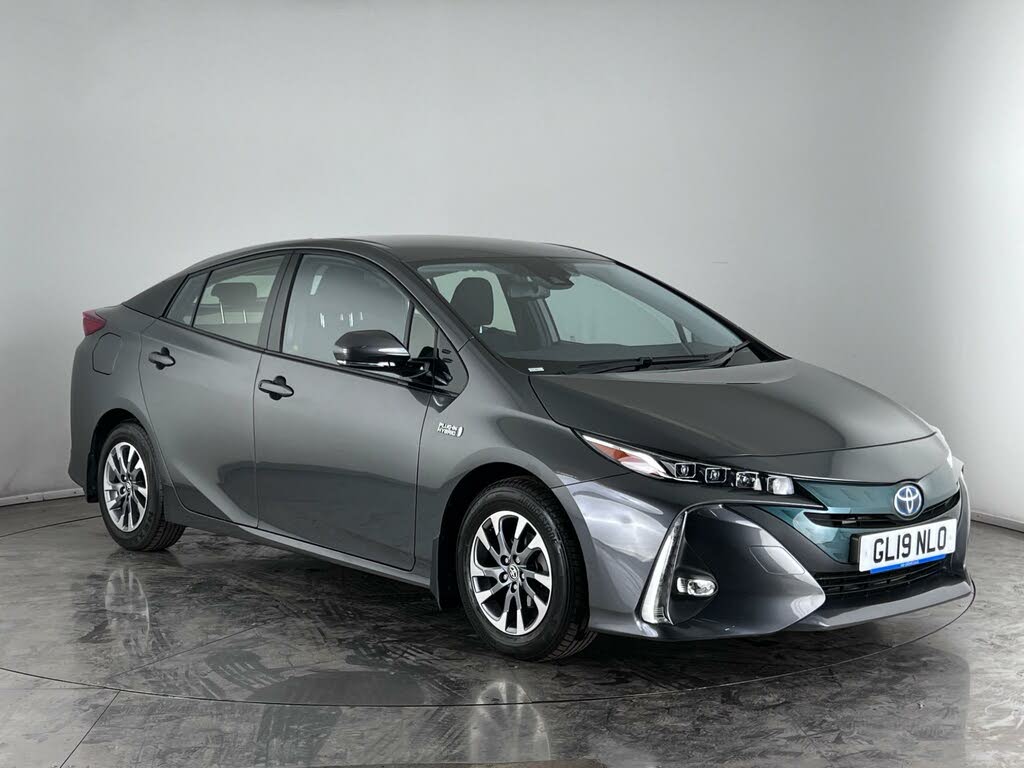 2019 Toyota Prius 1.8 VVT-i Business Edition Plus (s/s) CVT