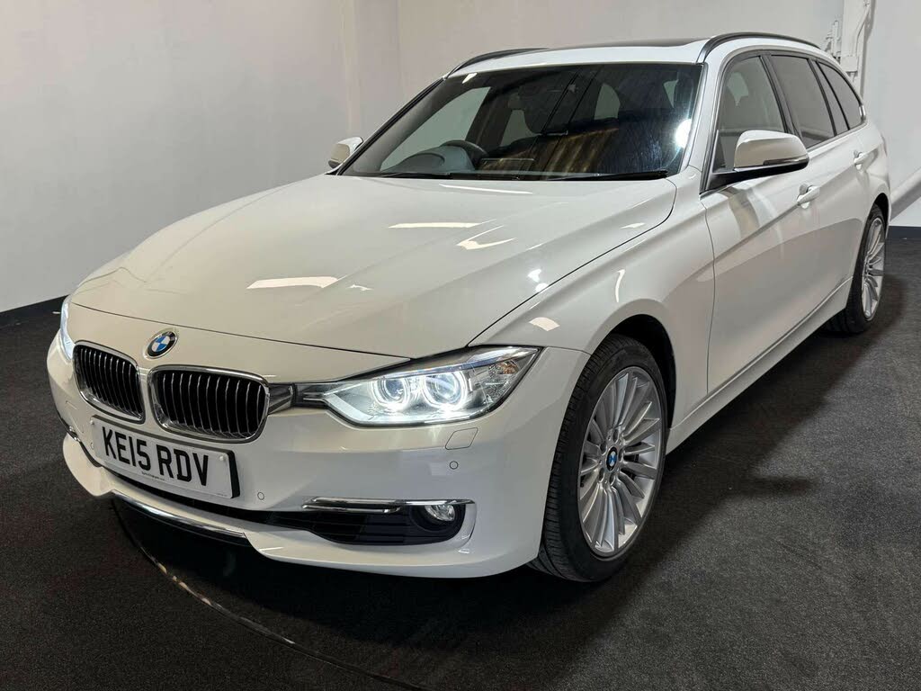 2015 BMW 3 Series 2.0 328i Luxury Touring 5d Auto