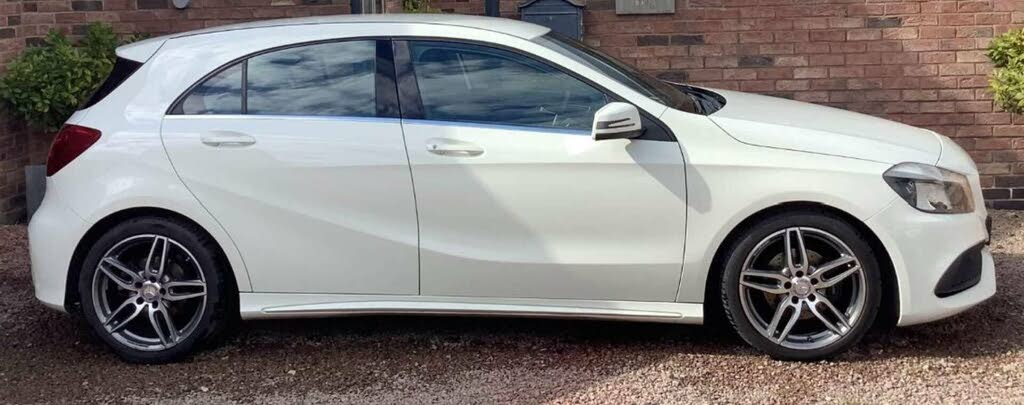 2016 Mercedes-Benz A-Class 1.6 A200 AMG Line (s/s) 7G-DCT