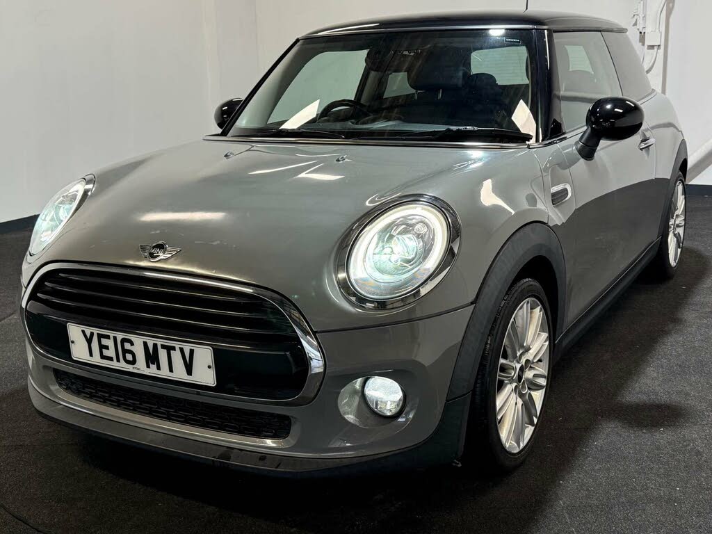 2016 MINI Cooper 1.5TD Cooper D (s/s) Hatchback 3d Auto