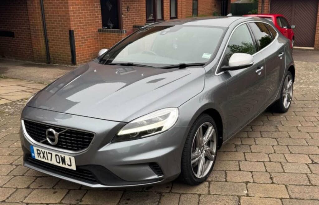 2017 Volvo V40 2.0 T5 R-Design Pro