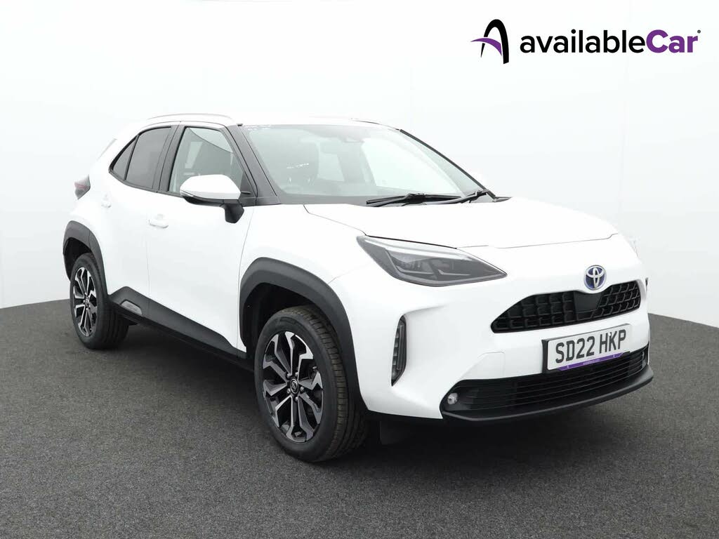 2022 Toyota Yaris 1.5 VVT-i Design (Panoramic Roof)