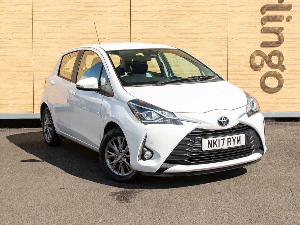 2017 Toyota Yaris 1.5 VVT-i Icon Tech (111bhp) 1497cc
