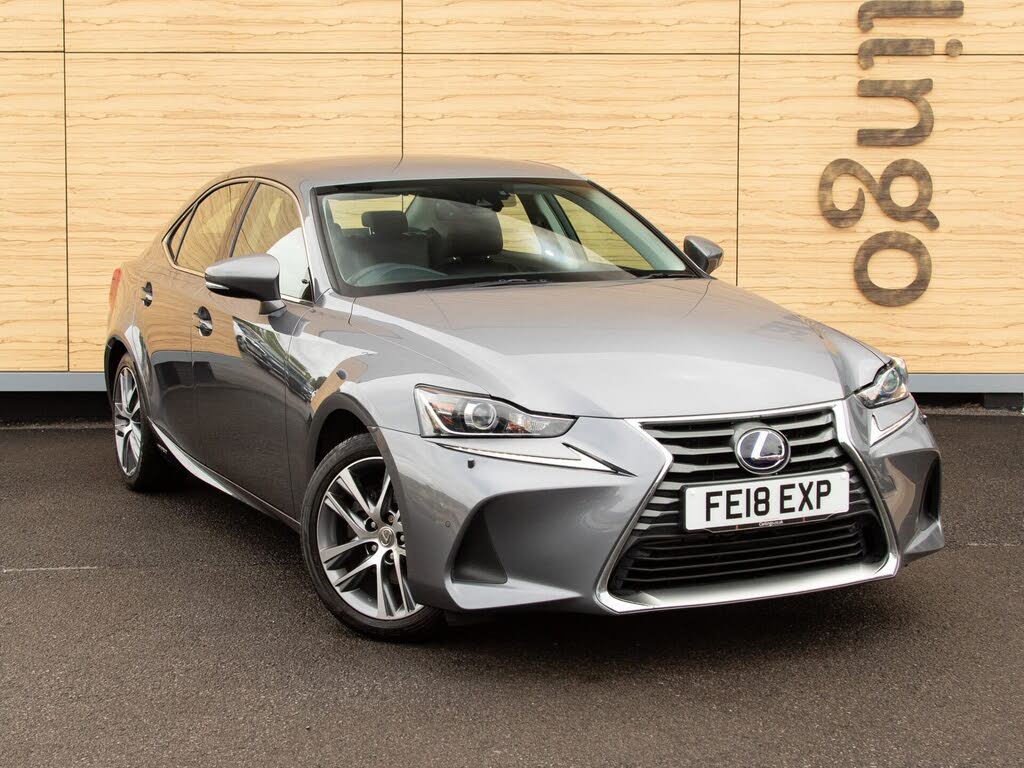 2018 Lexus IS 300h 2.5 Executive Edition [Lexus Navigation]