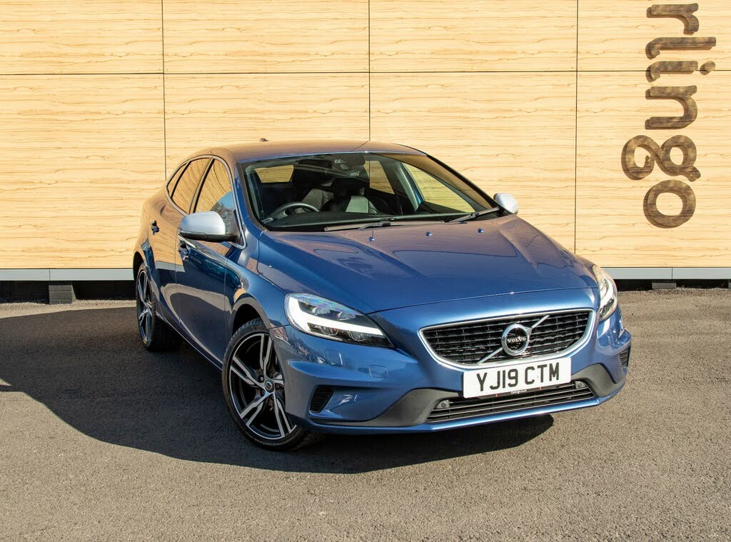 2019 Volvo V40 2.0 T2 R- Design Edition