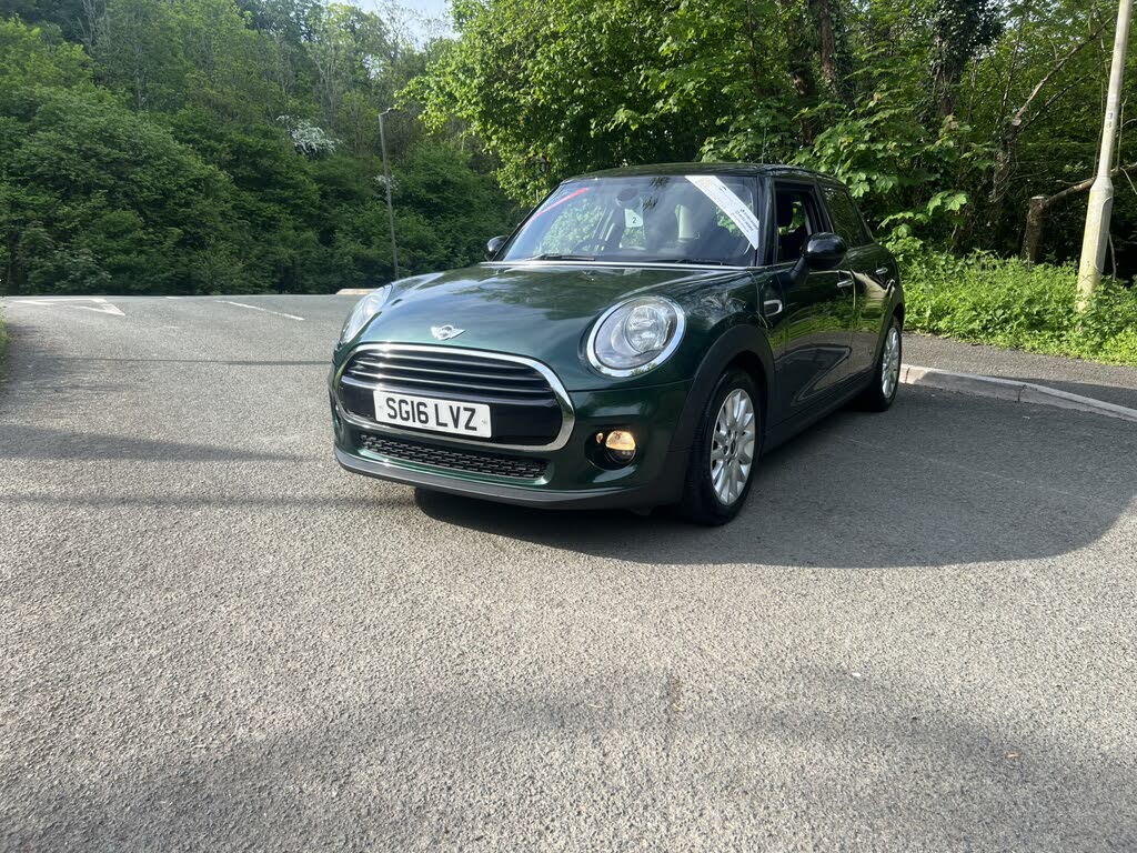 2016 MINI Cooper 1.5 Cooper (s/s) Hatchback 5d