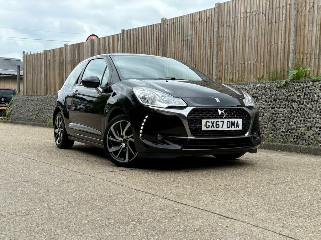 2017 DS DS 3 1.2 PureTech Connected Chic (82ps)