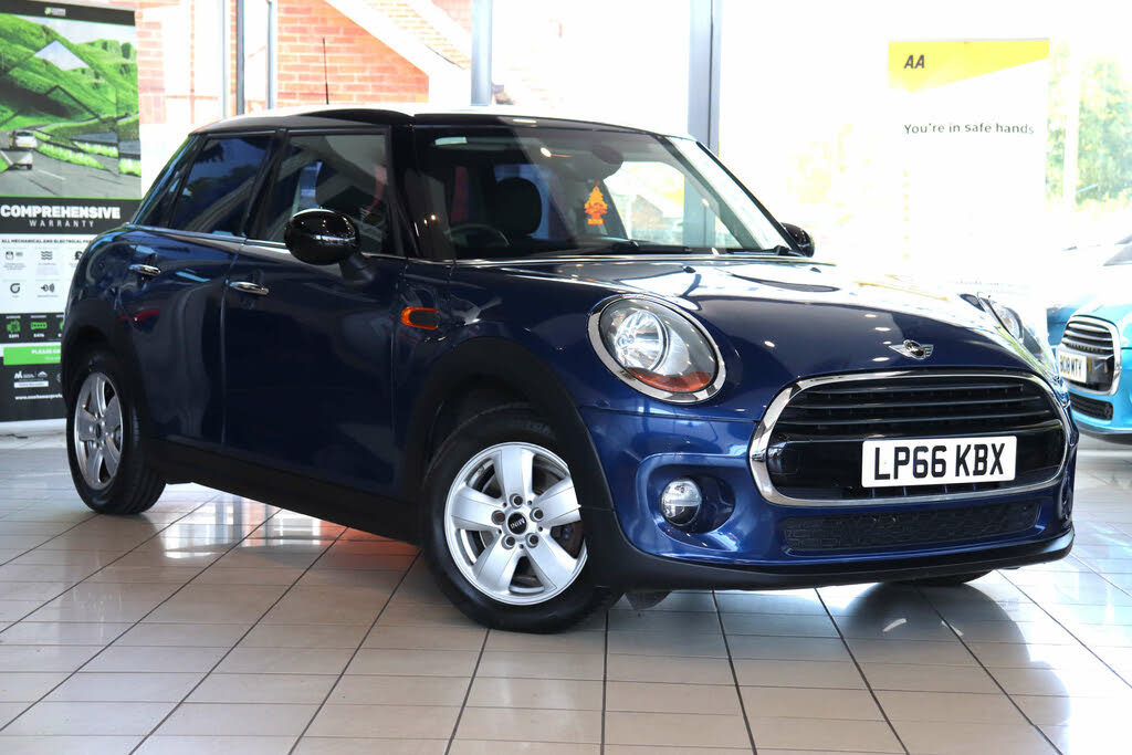2017 MINI Cooper 1.5TD Cooper D (s/s) Hatchback 5d Auto
