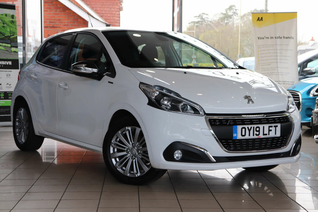 2019 Peugeot 208 1.2 PureTech Signature