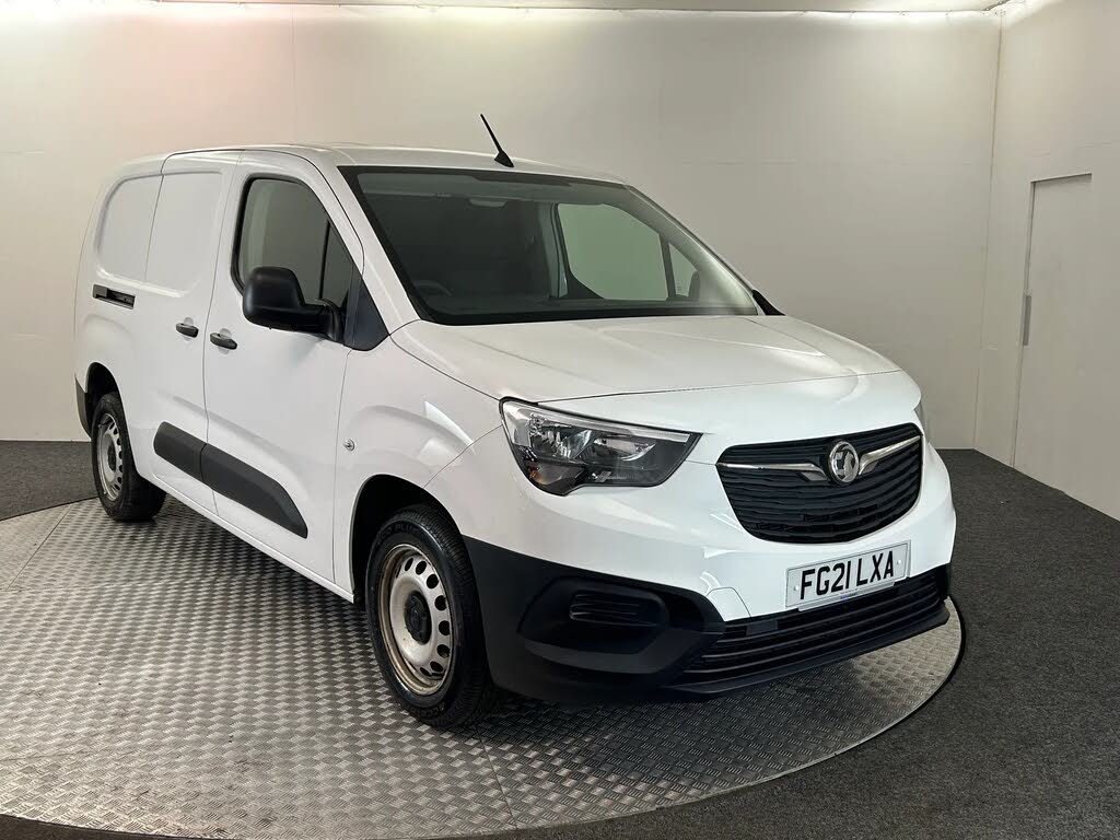2021 Vauxhall Combo 1.5CDTi Dynamic 2300 (100PS)(EU6dT) L2H1 Panel