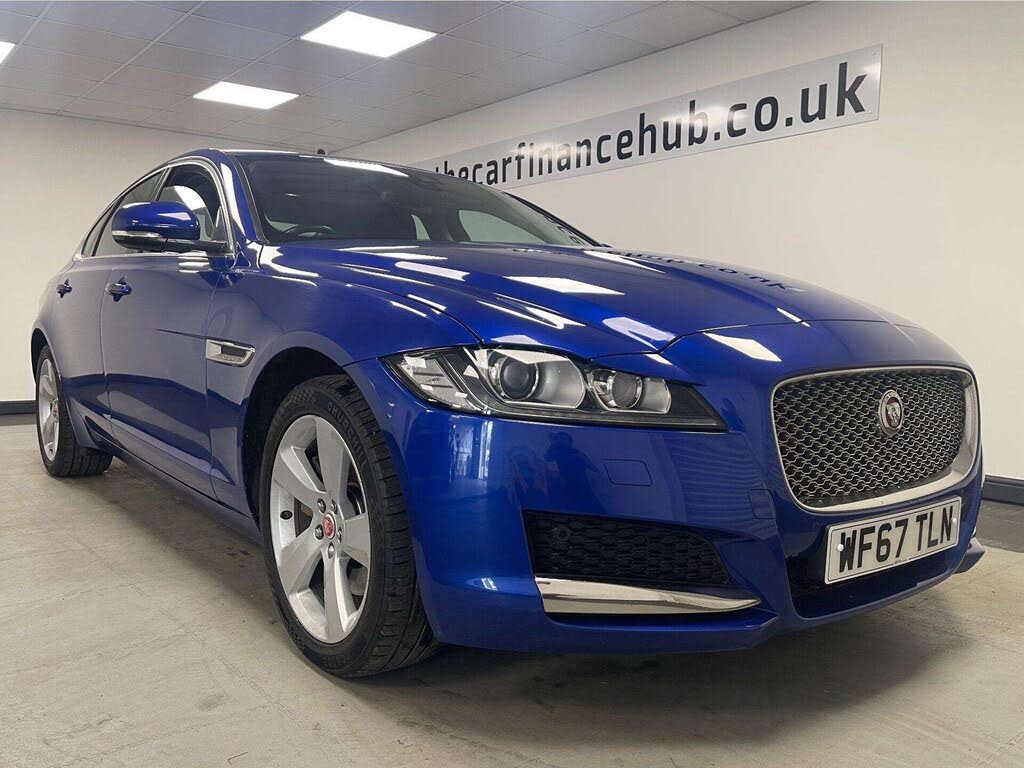 2017 Jaguar XF 2.0TD Portfolio (180ps) Saloon 4d 1999cc Auto