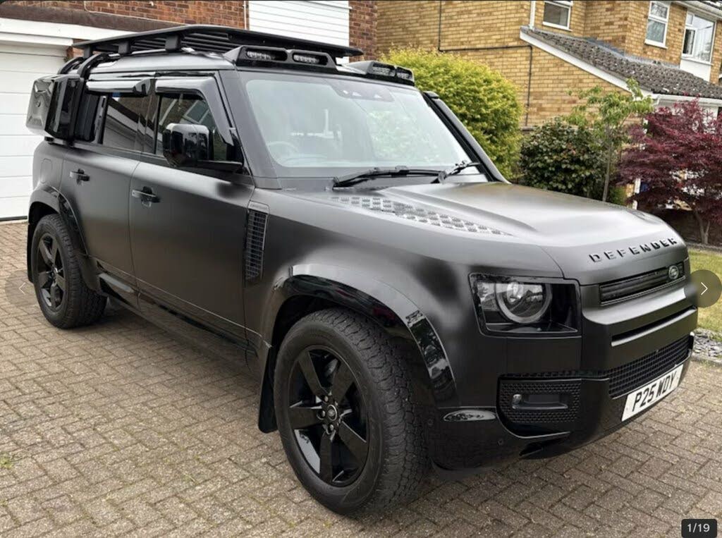 2023 Land Rover 110 Defender 3.0 D300 75th Edition