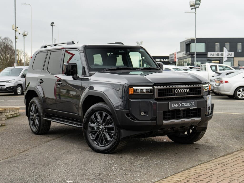 2025 Toyota Land Cruiser 2.8D-4D Invincible