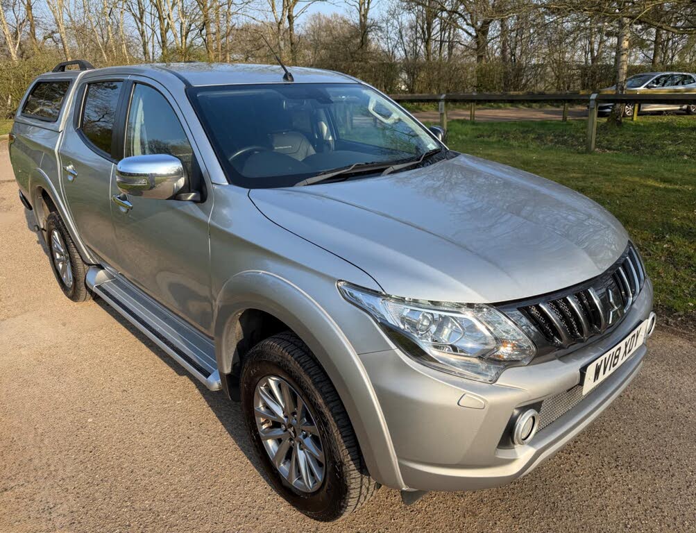 2018 Mitsubishi L200 2.4DI-D Barbarian SDA auto