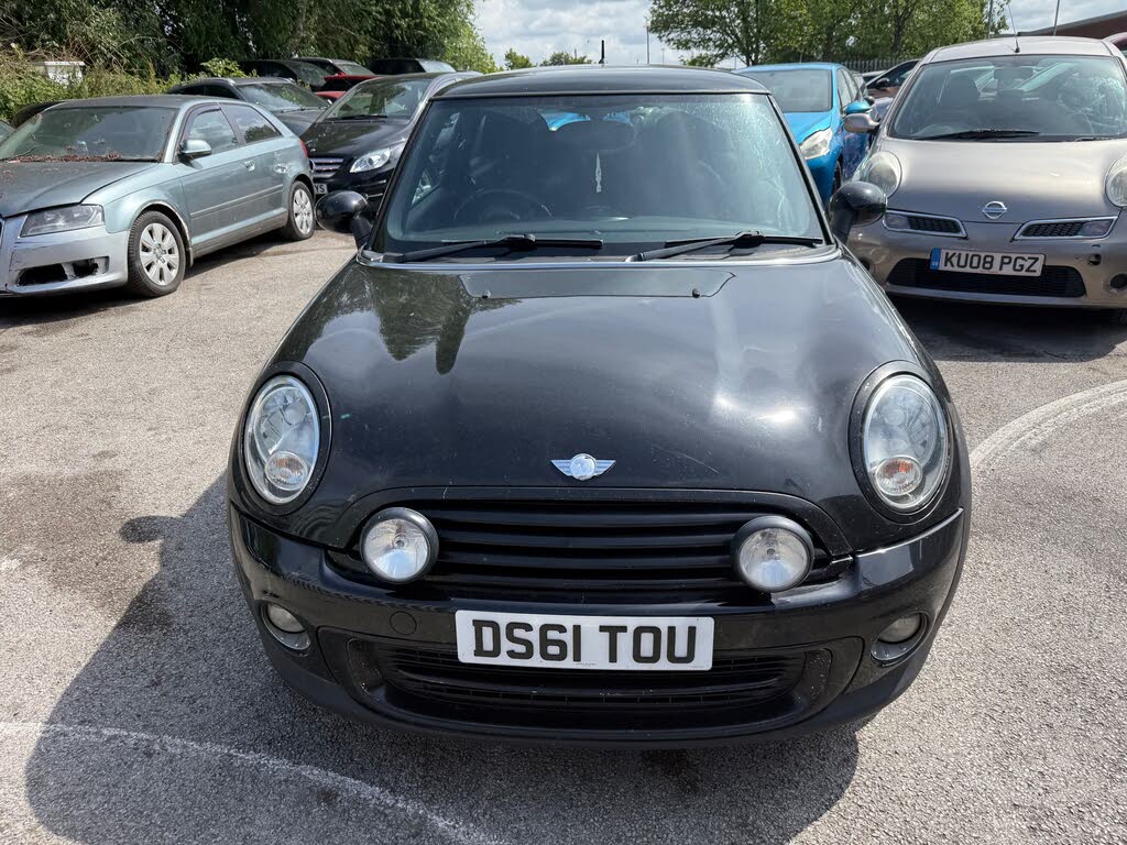 2011 MINI Cooper 1.6TD Cooper D (Avenue) Hatchback 3d 1598cc