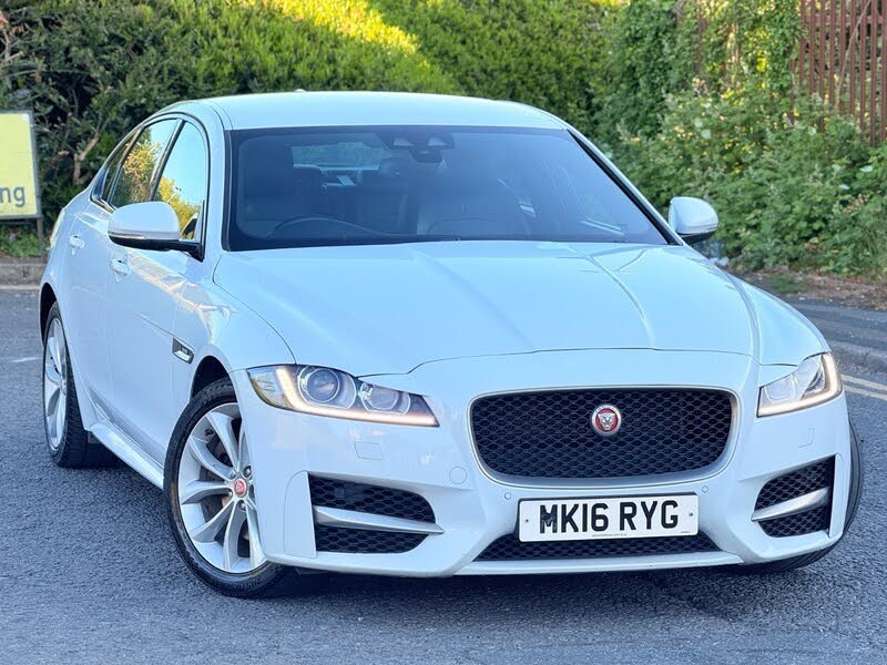 2016 Jaguar XF 2.0TD R-Sport (180ps) Auto