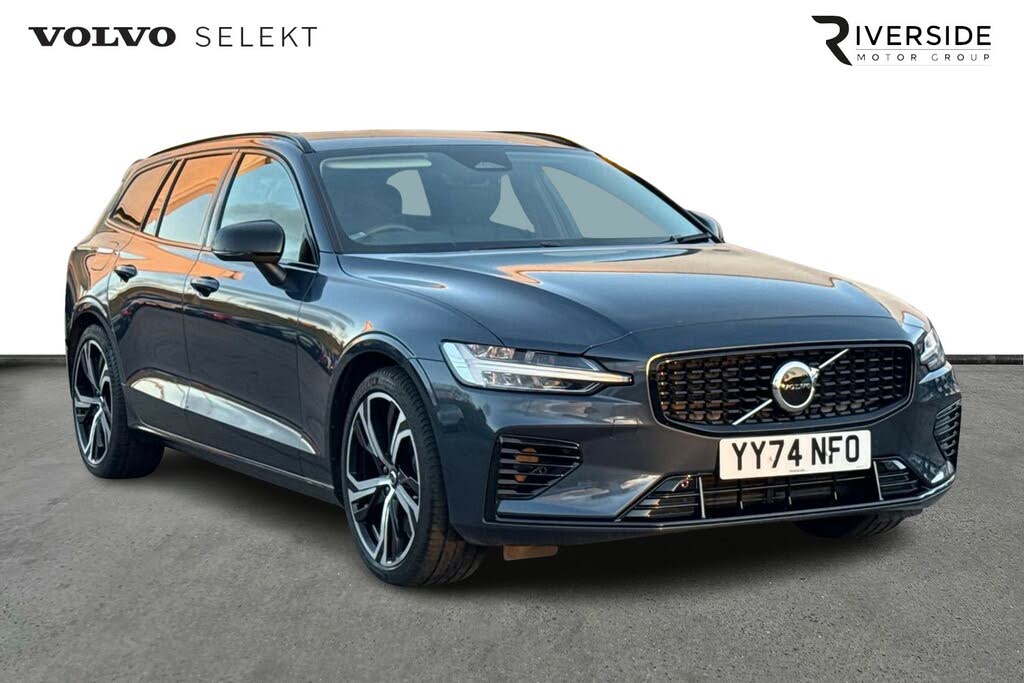 2024 Volvo V60 2.0 T6 Plus (Dark Station Wagon