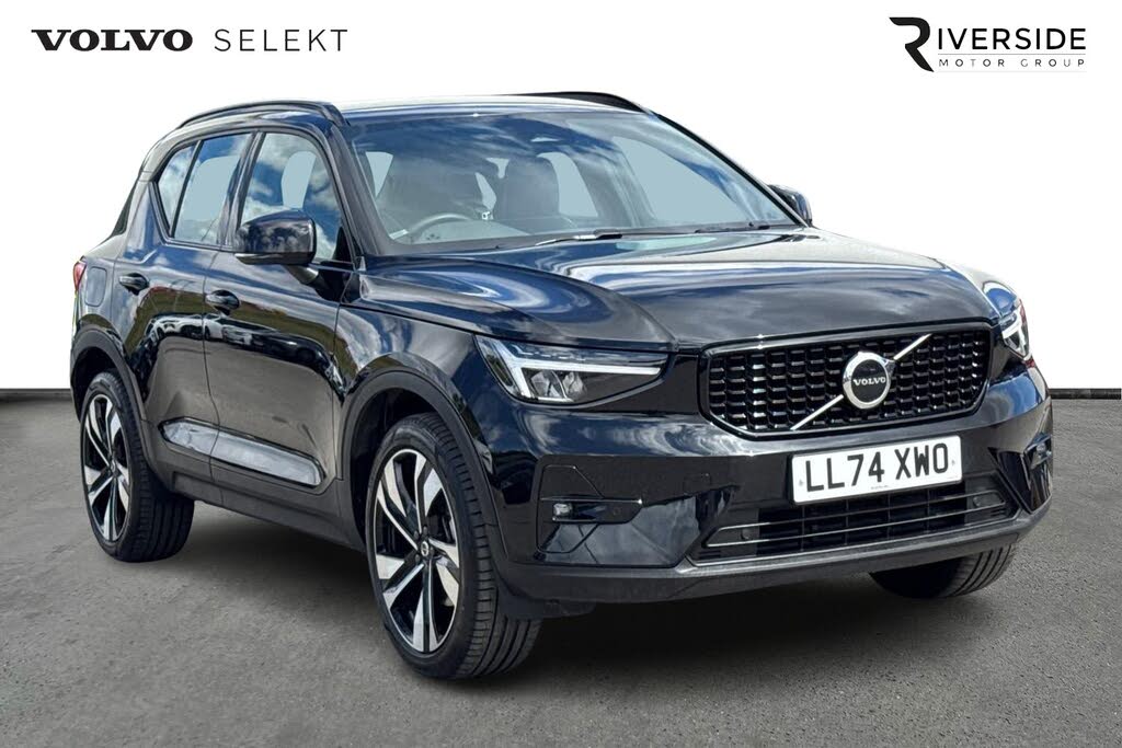2024 Volvo XC40 2.0 B4 Plus