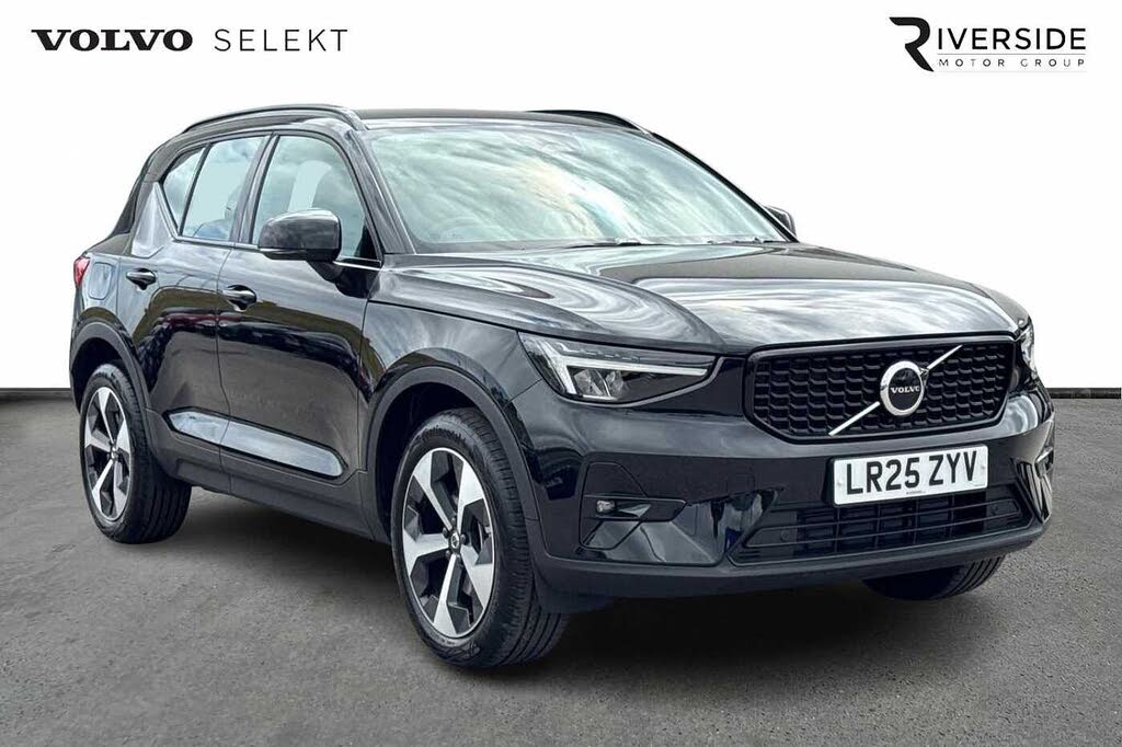 2025 Volvo XC40 2.0 B4 Plus