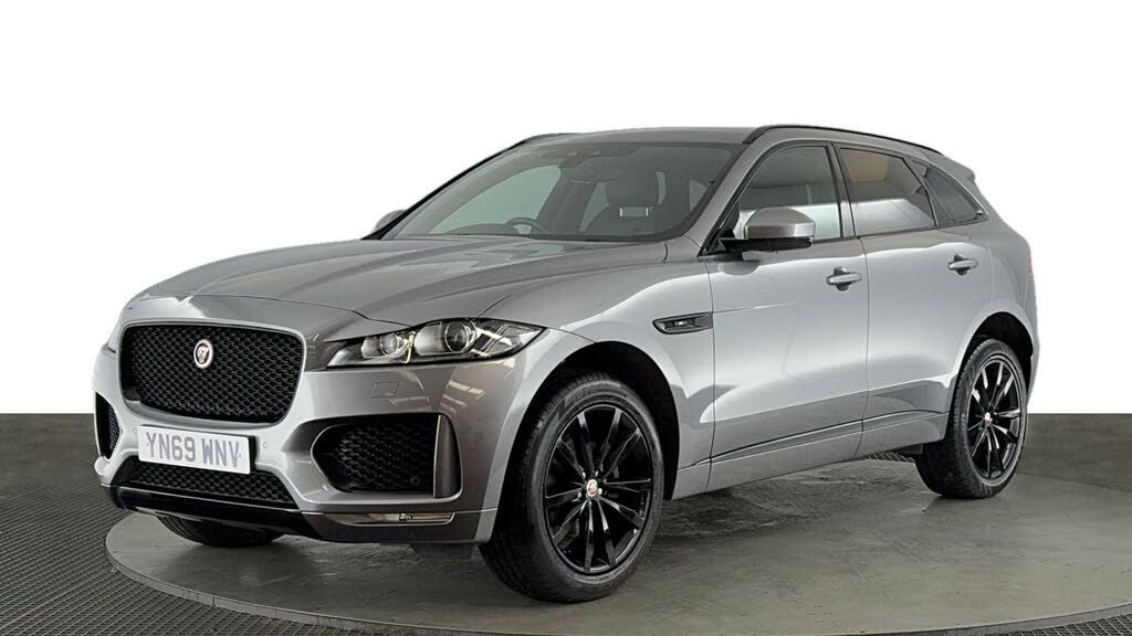 2019 Jaguar F-PACE 2.0 i4D Chequered Flag (180ps)