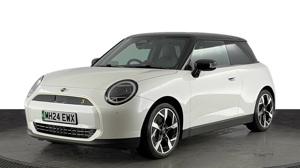 2024 MINI Cooper E Cooper SE Exclusive (Level 2)