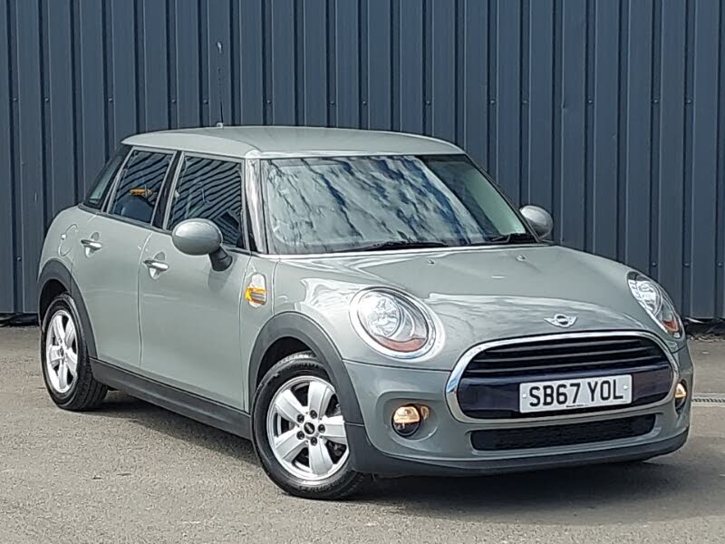 2017 MINI Cooper 1.5TD Cooper D (s/s) Hatchback 5d
