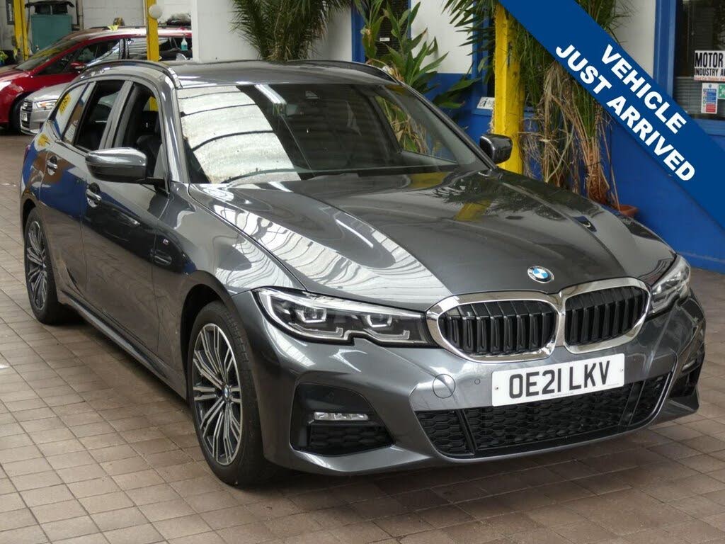 2021 BMW 3 Series 2.0 330e M Sport Touring 5d