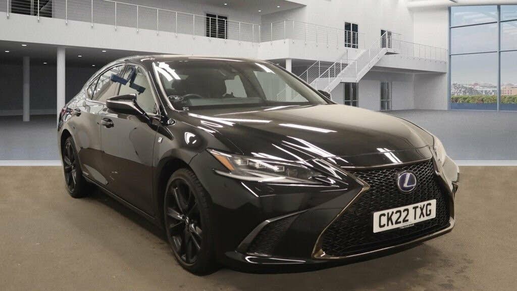 2022 Lexus ES 300h 2.5 F SPORT (without Navigation)