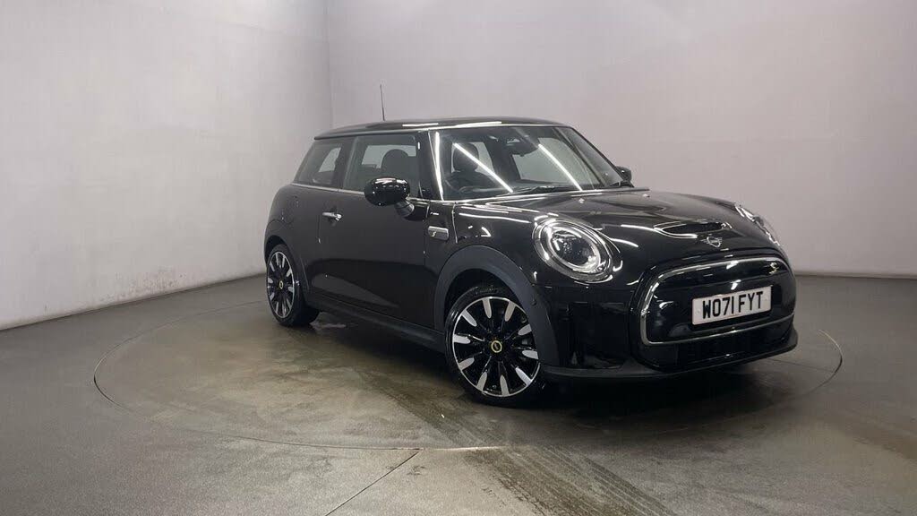2021 MINI Cooper E Cooper S 3)