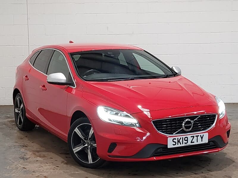 2019 Volvo V40 2.0 T2 R- Design Edition