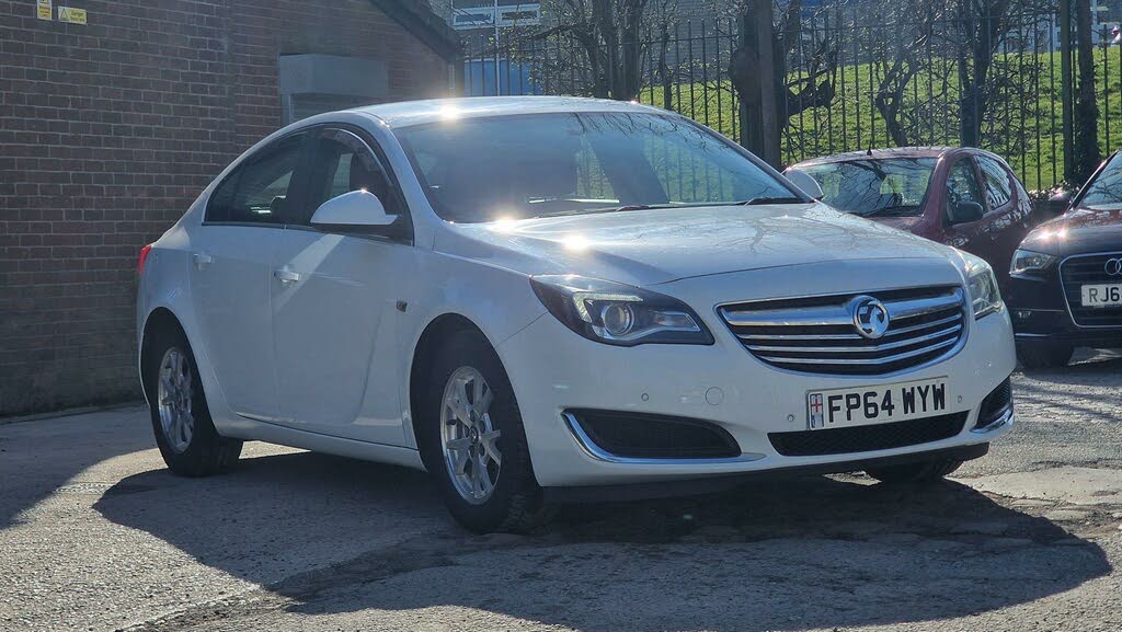 2014 Vauxhall Insignia 2.0CDTi Design (140ps) (NAV)(s/s) ecoFLEX Hatchback 5d