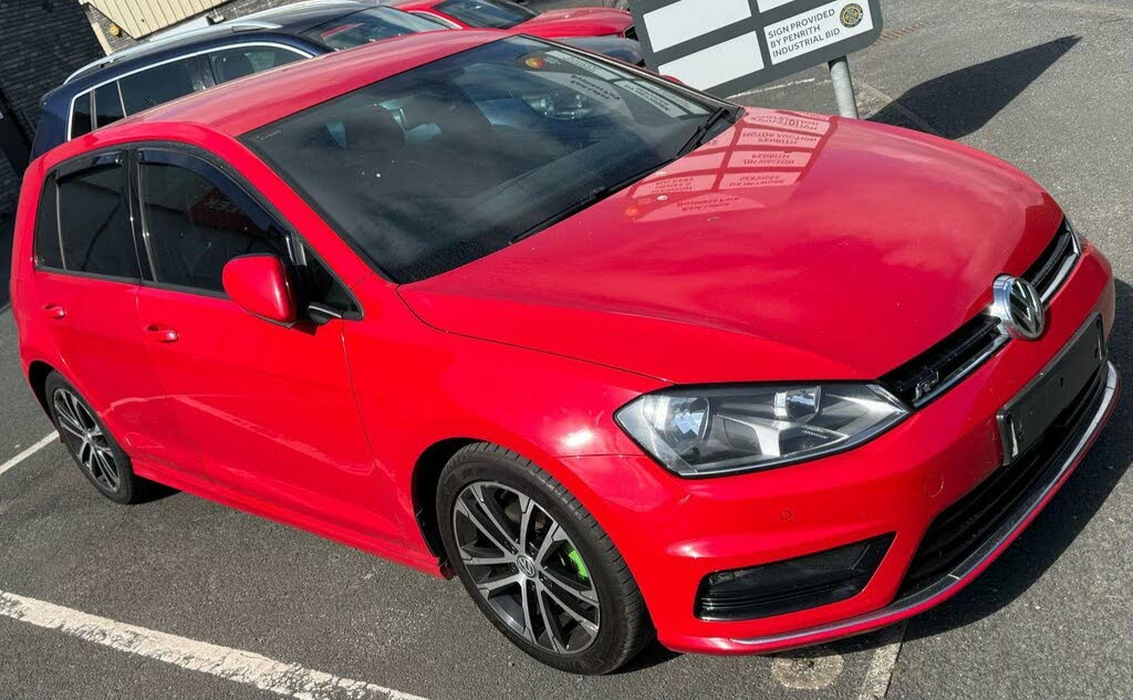 2016 Volkswagen Golf 2.0TDI R-Line Edition 5d