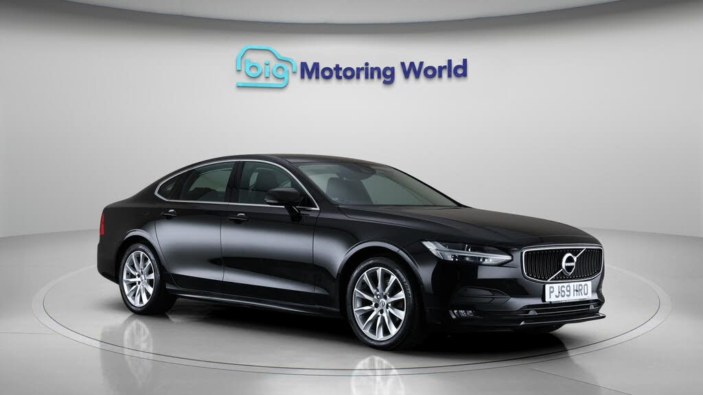 2020 Volvo S90 2.0 T4 Momentum Plus