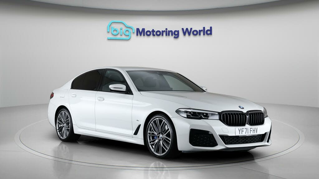 2021 BMW 5 Series 2.0 520i M Sport (MHT) Saloon 4d