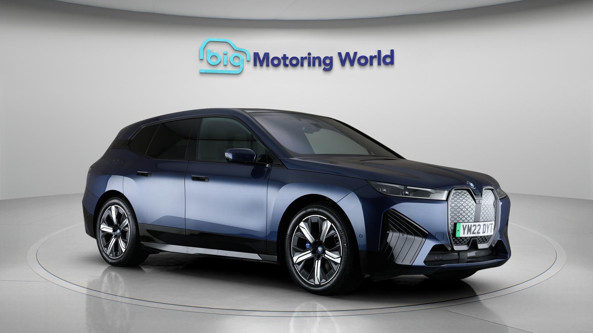 2022 BMW iX E xDrive 40 M Sport Edition