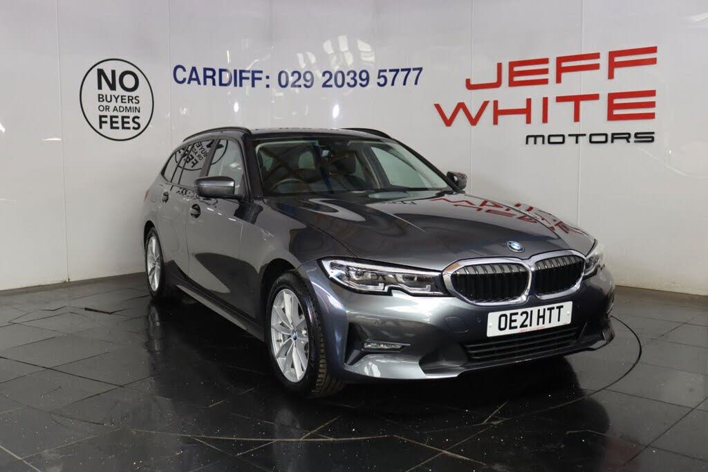 2021 BMW 3 Series 2.0 330e SE Pro Touring 5d