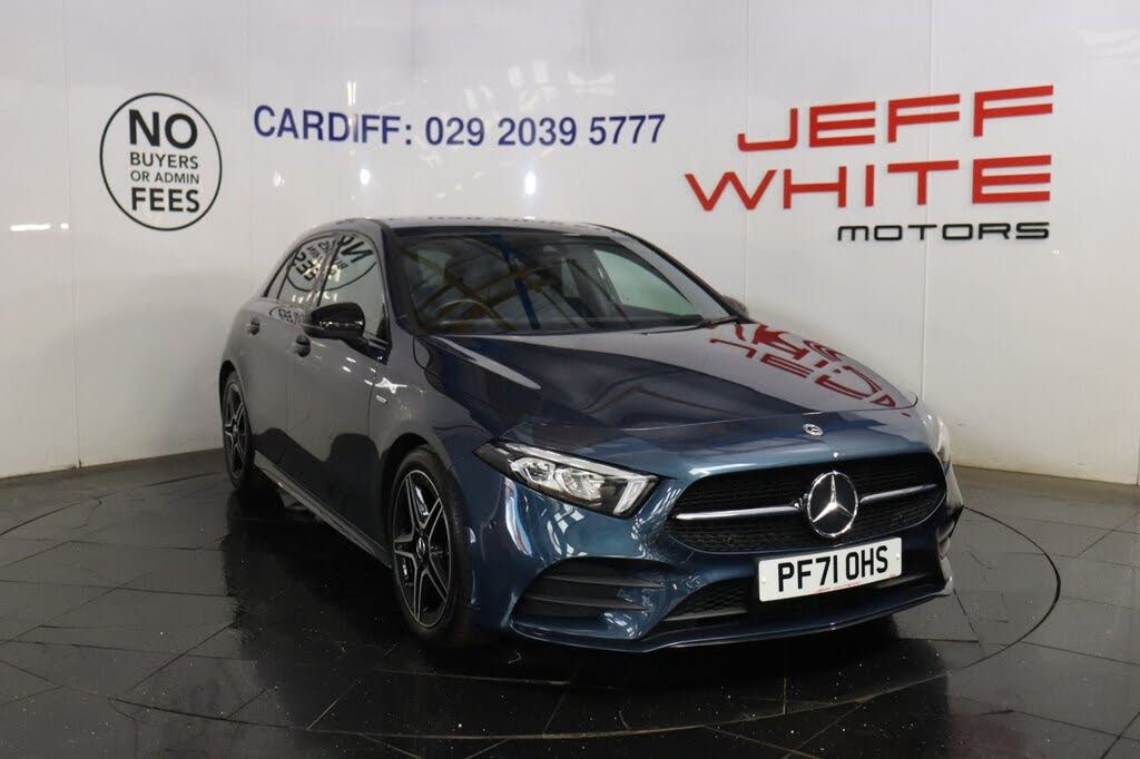 2022 Mercedes-Benz A-Class 1.3 A180 AMG Line Executive Edition Hatchback 5d 7G-DCT