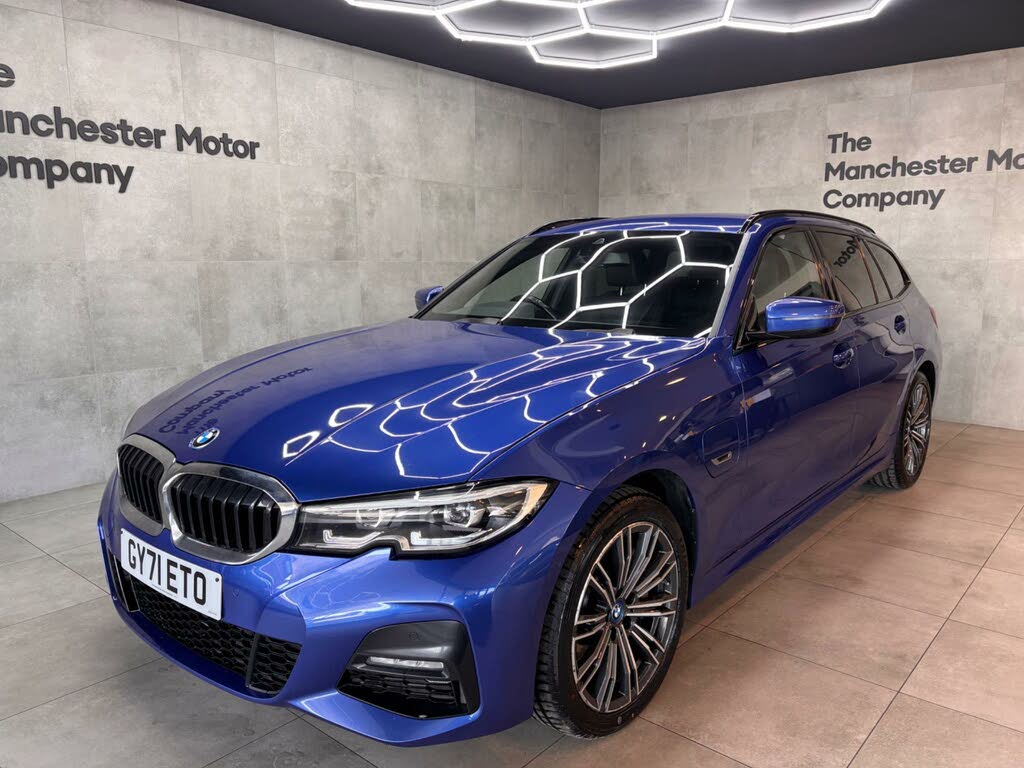 2021 BMW 3 Series 2.0 330e xDrive M Sport Touring 5d