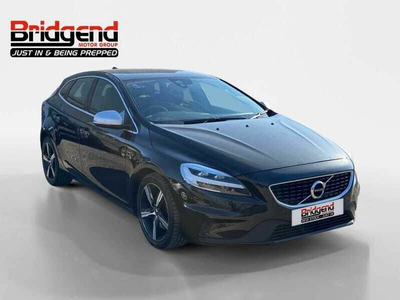 2017 Volvo V40 2.0 T2 R-Design Nav Plus