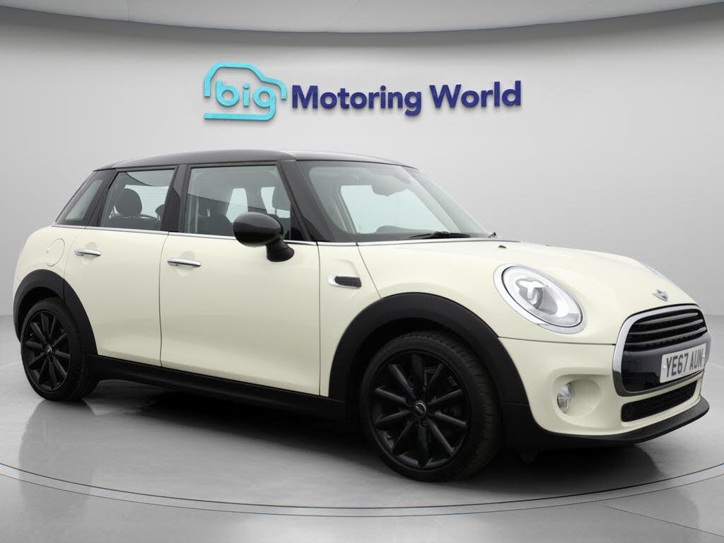 2017 MINI Cooper 1.5 Cooper (s/s) Hatchback 5d