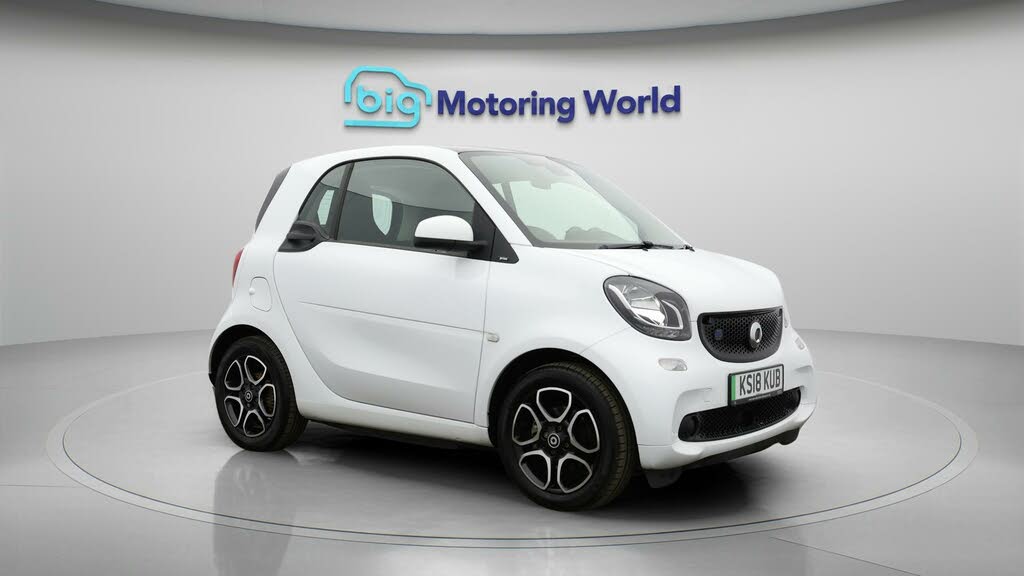 2018 Smart fortwo E Prime Premium Plus Coupe