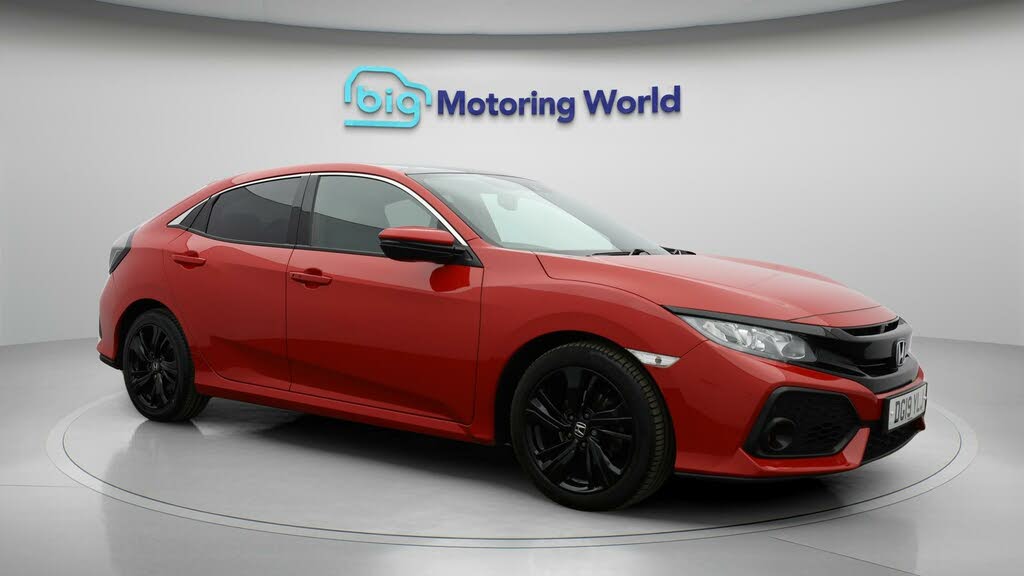 2019 Honda Civic 1.0 VTEC TURBO EX (s/s) Hatchback 5d