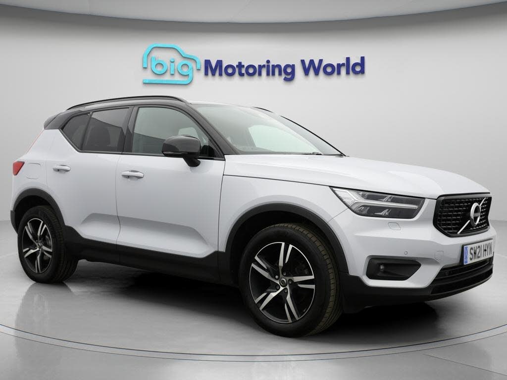 2021 Volvo XC40 1.5 T3 R-Design (161bhp)