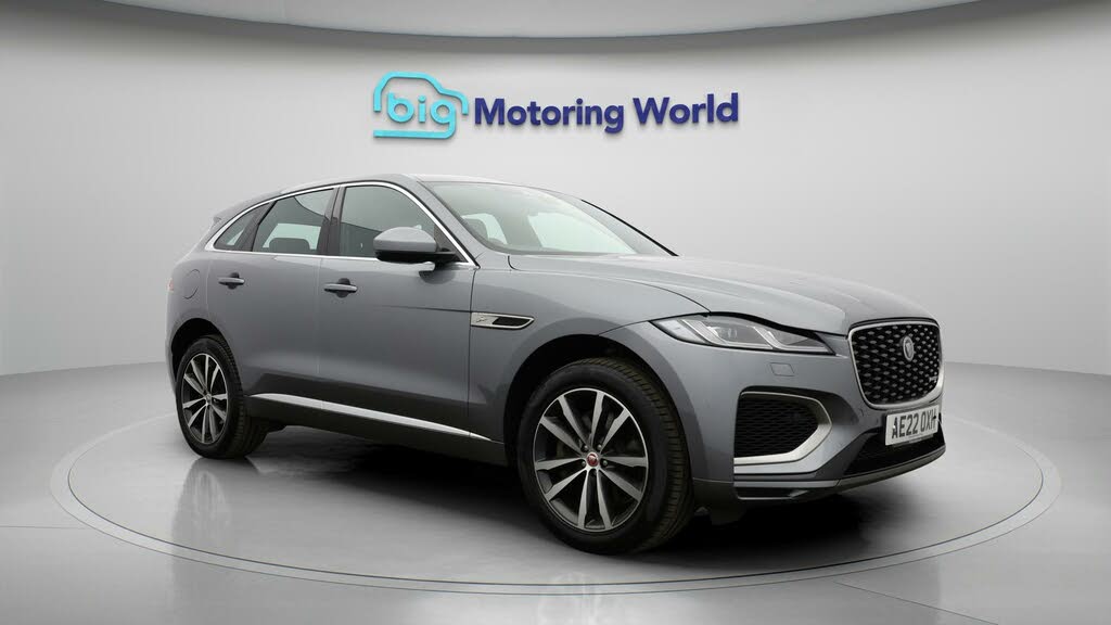 2022 Jaguar F-PACE 2.0 P400e R-Dynamic SE