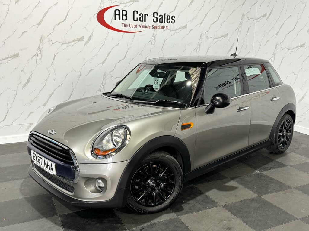 2017 MINI Cooper 1.5 Cooper (s/s) Hatchback 5d Auto