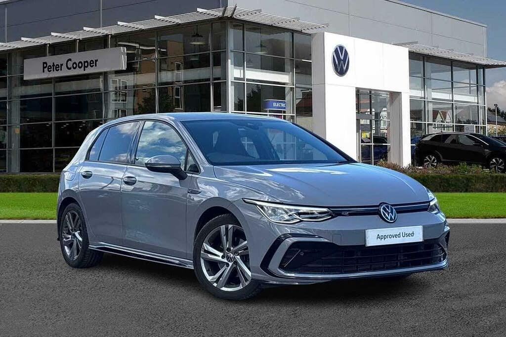 2023 Volkswagen Golf 1.5 eTSI R-Line Hatchback